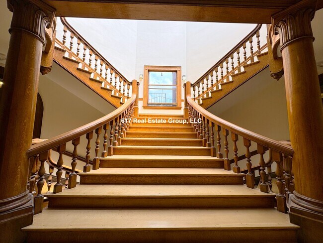 2 Ware St, Unit 111 in Cambridge, MA - Building Photo - Building Photo