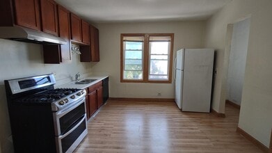 3476 N Bartlett Ave in Milwaukee, WI - Building Photo - Building Photo