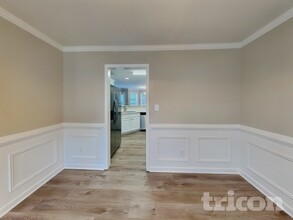 9260 Carnes Estates Dr in Jonesboro, GA - Building Photo - Building Photo