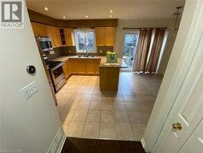 352 Dearborn Blvd in Waterloo, ON - Building Photo - Building Photo