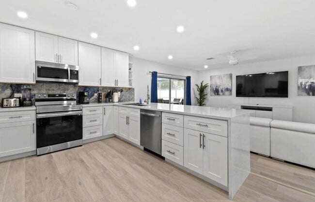 4421 NW 2nd Ct in Coconut Creek, FL - Building Photo - Building Photo