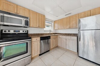 1000 NE 9th Ave in Delray Beach, FL - Building Photo - Building Photo