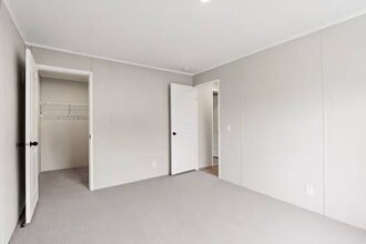 24 Parkview Dr in Vincennes, IN - Building Photo - Building Photo