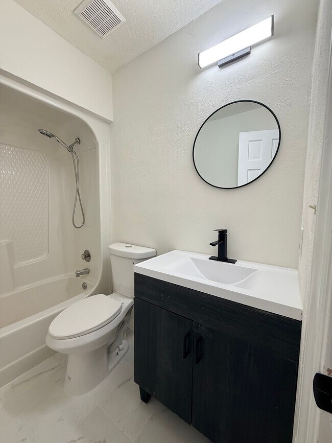 723 Dunbarton Rd in Montgomery, AL - Building Photo - Building Photo