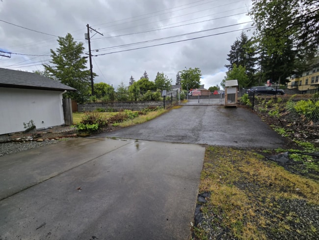 4010 9th St SW in Puyallup, WA - Building Photo - Building Photo