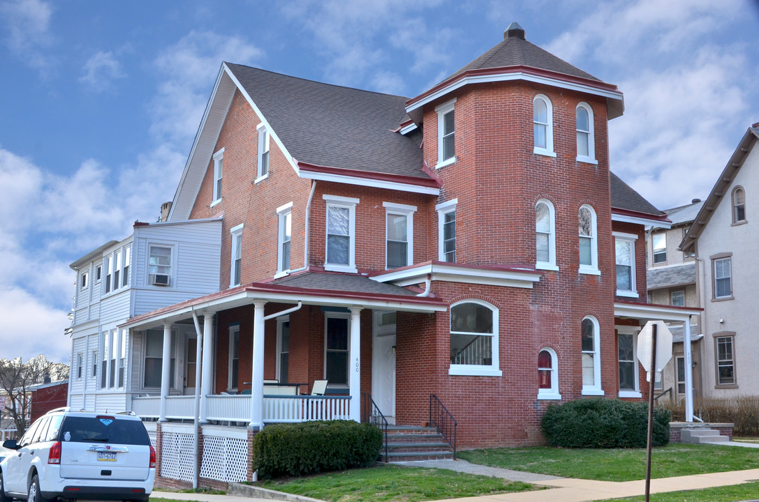 400 N Church St in West Chester, PA - Building Photo