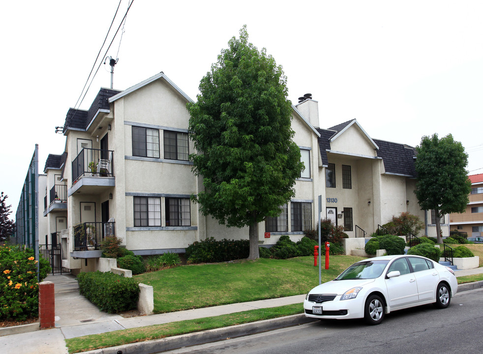 3749 W 132nd St in Hawthorne, CA - Building Photo