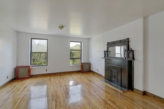 219 W 131st St in New York, NY - Building Photo - Interior Photo