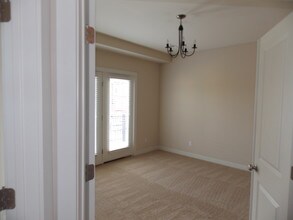 Abodes Downtown (Franklin Apts and KOT) in Bloomington, IN - Foto de edificio - Building Photo