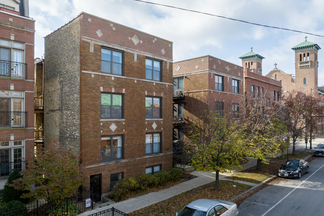 1647 W Addison St in Chicago, IL - Building Photo