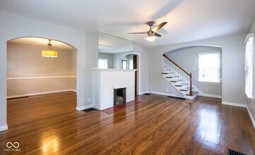 6208 W Meridian St in Indianapolis, IN - Building Photo - Building Photo