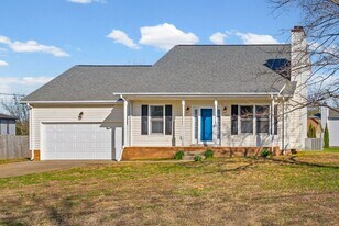 501 Eysian Rd in Clarksville, TN - Building Photo