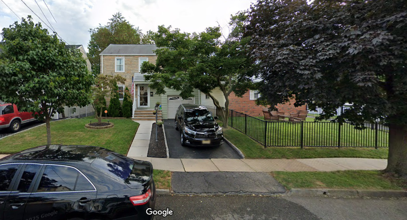 1706 Orchard Terrace in Linden, NJ - Building Photo