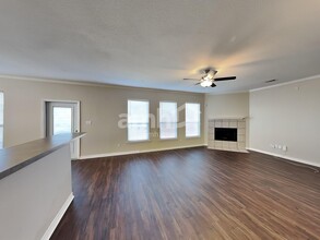 9715 Redstone Rise in San Antonio, TX - Foto de edificio - Building Photo