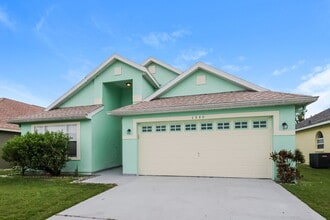 1340 Sierra Cir in Kissimmee, FL - Building Photo - Building Photo