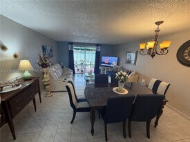 400 NW 107th Ave in Miami, FL - Building Photo