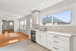 46 Winter St, Unit 2 in Medford, MA - Building Photo