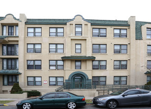 Kenwyn & Quadrangle Apartments in Springfield, MA - Building Photo - Building Photo