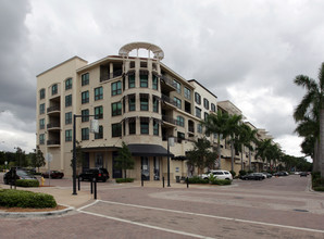 The Strada at Mercato in Naples, FL - Foto de edificio - Building Photo