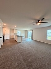 925 Turkey Berry Ln in Gilbert, SC - Building Photo - Building Photo