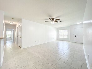 6524 Swissco Dr in Orlando, FL - Building Photo - Building Photo