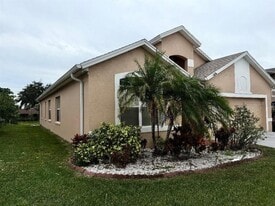 209 Corvina Dr in Davenport, FL - Building Photo