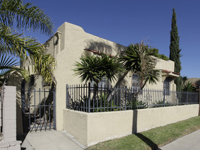 2926-2928 Juniper St in San Diego, CA - Building Photo - Building Photo