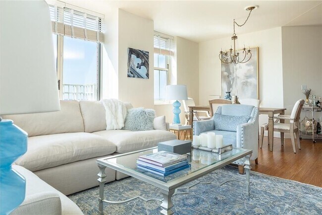 1 W Exchange St in Providence, RI - Foto de edificio - Building Photo