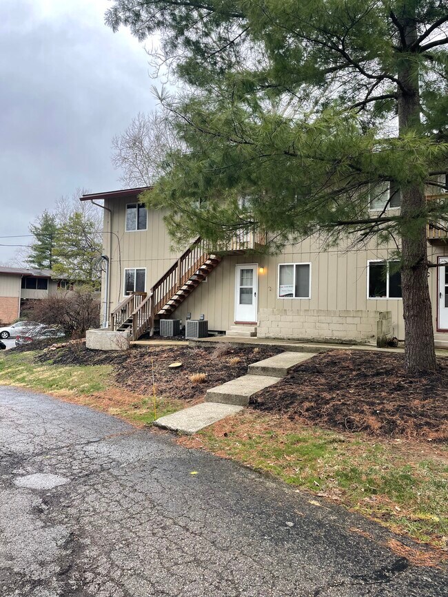301 Fenway Rd, Unit B in Columbus, OH - Building Photo - Building Photo