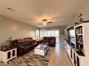 3352 Hackney Horse Ct in Las Vegas, NV - Building Photo - Building Photo