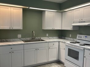 101 Lake Hunter Dr in Lakeland, FL - Building Photo - Building Photo