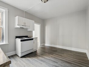 456 Baldwin Ave in Jersey City, NJ - Building Photo - Building Photo
