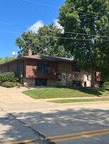 814 W Main St in Little Chute, WI - Building Photo