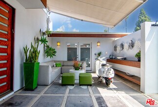 187 Highland Ave in Los Angeles, CA - Foto de edificio - Building Photo