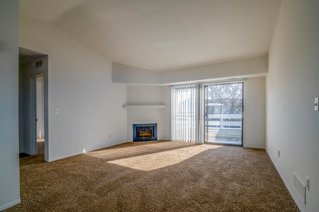 Sparrow Wood in Ann Arbor, MI - Foto de edificio - Interior Photo