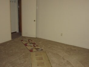 3008 Broad Ave, Unit 2 in Altoona, PA - Foto de edificio - Building Photo