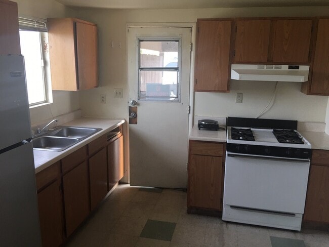 6548 Sahara Ave in Twentynine Palms, CA - Building Photo - Building Photo