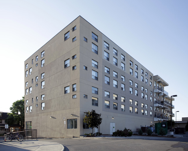 Dupont Lofts in Toronto, ON - Building Photo - Building Photo