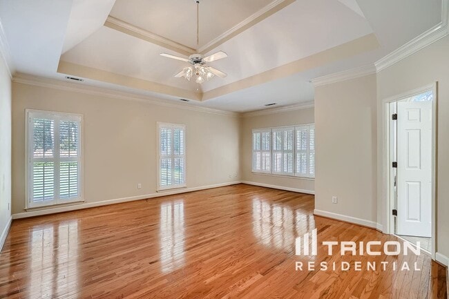 property at 2775 Sawnee View Dr