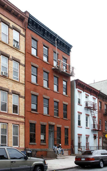 347 Saint Marks Ave in Brooklyn, NY - Building Photo