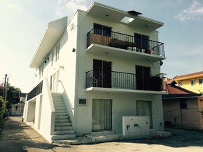 817 NW 2nd St in Miami, FL - Foto de edificio - Building Photo