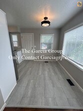 3423-3435-3435 SE 78th Ave in Portland, OR - Building Photo - Building Photo