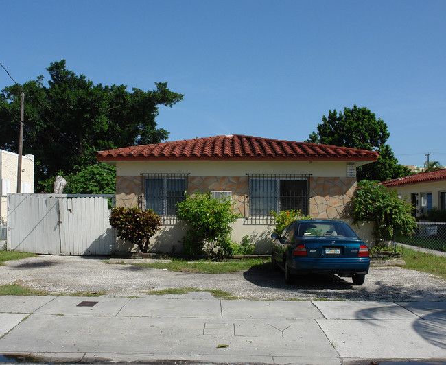 1335 SW 5th St in Miami, FL - Building Photo - Building Photo