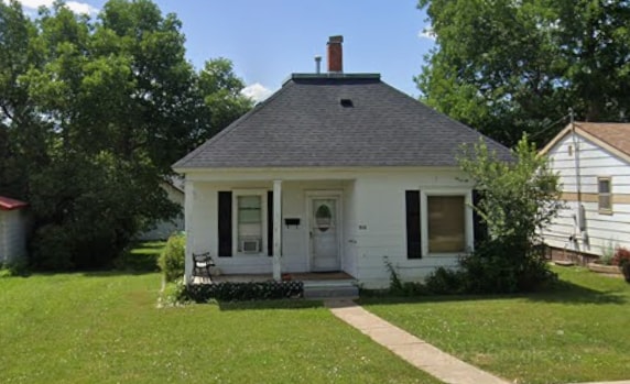 property at 916 N Sheridan Ave