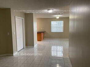 4661 SW 151st Ave in Miramar, FL - Foto de edificio - Building Photo