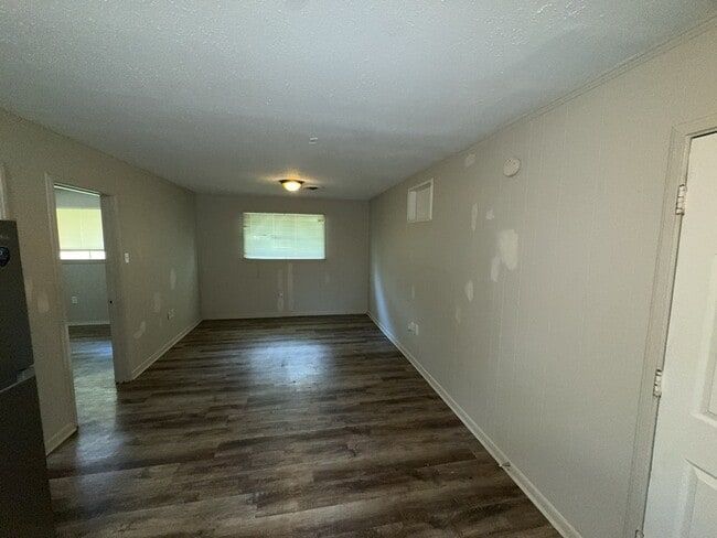 5558 Queen Mary Ln in Jackson, MS - Building Photo - Building Photo