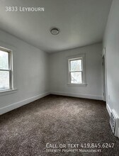 3833 Leybourn Ave in Toledo, OH - Building Photo - Building Photo