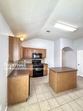 20118 Niagra Falls Dr in Tomball, TX - Building Photo - Building Photo