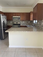 9315 W 34th Ct in Hialeah, FL - Building Photo - Building Photo