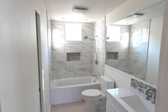 616 W De La Guerra St in Santa Barbara, CA - Building Photo - Building Photo
